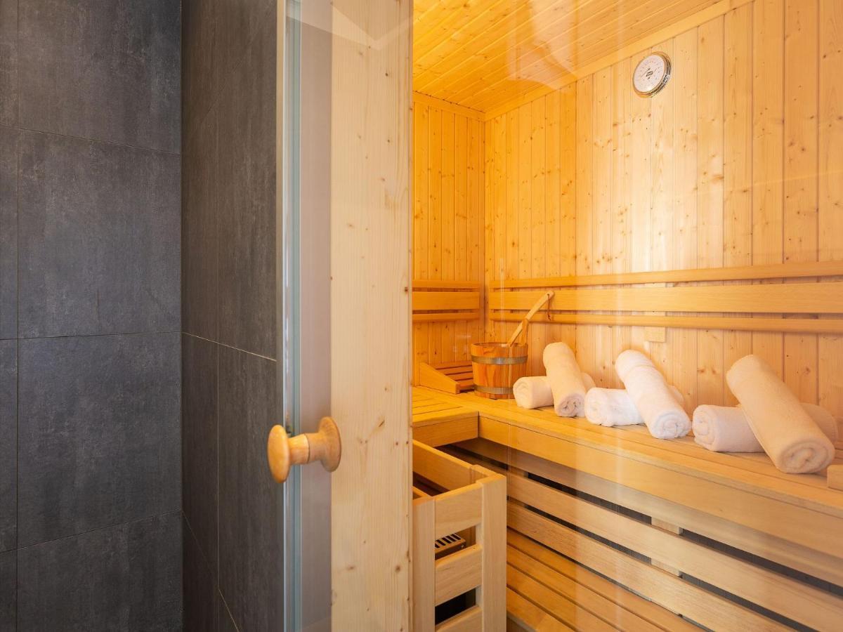 Reetland Am Meer - Premium Reetdachvilla Mit 3 Schlafzimmern, Sauna Und Kamin F07 Dranske Buitenkant foto