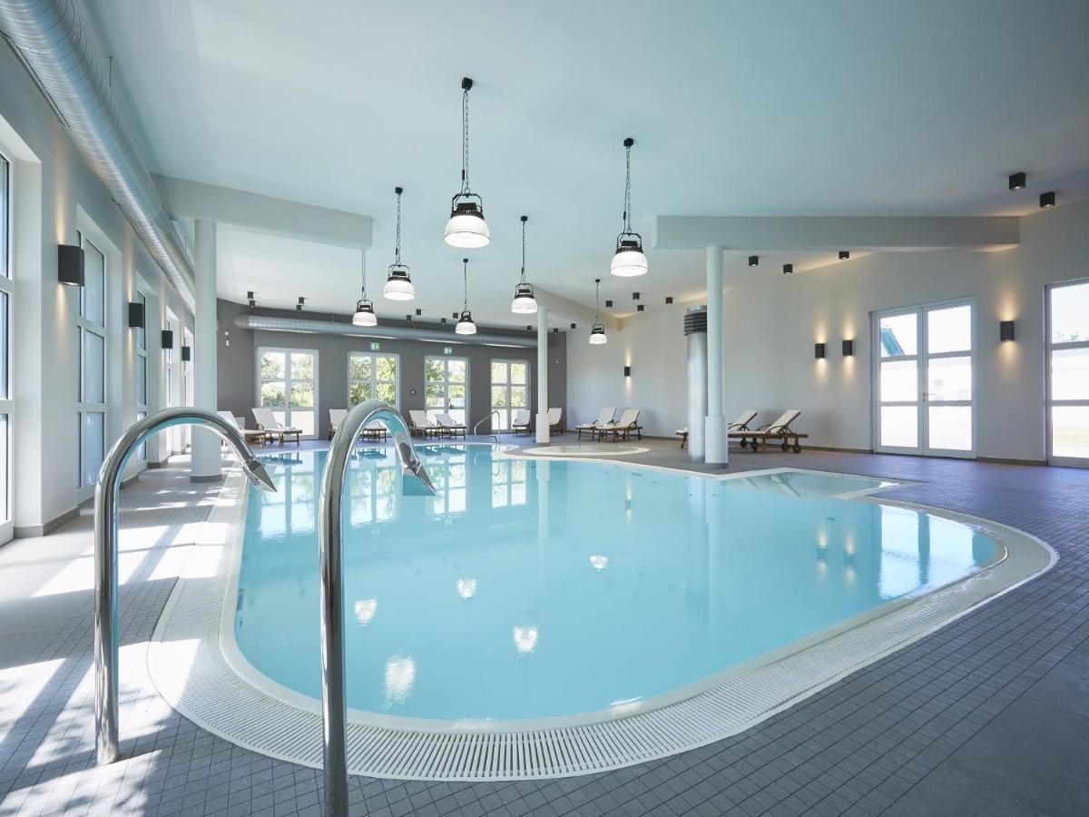 Reetland Am Meer - Premium Reetdachvilla Mit 3 Schlafzimmern, Sauna Und Kamin F07 Dranske Buitenkant foto